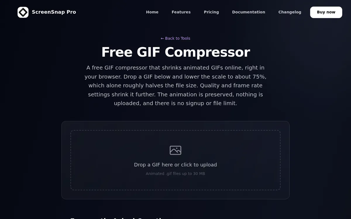 Seite Free GIF Compressor von ScreenSnap Pro mit Ablagebereich für animierte GIF-Dateien bis 30 MB